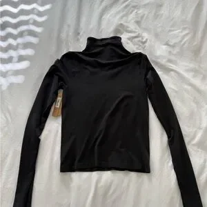 SKIMS Soft Smoothing Turtleneck Top